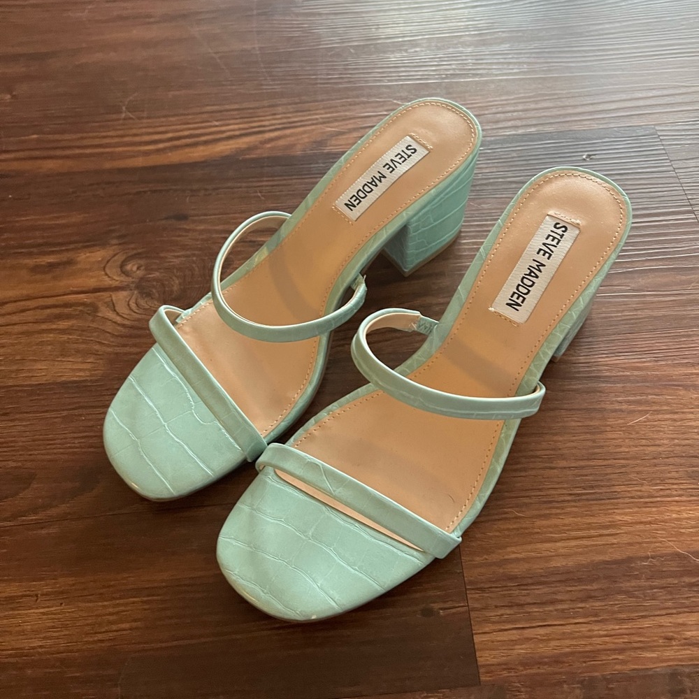 Mint Steve Madden block heels